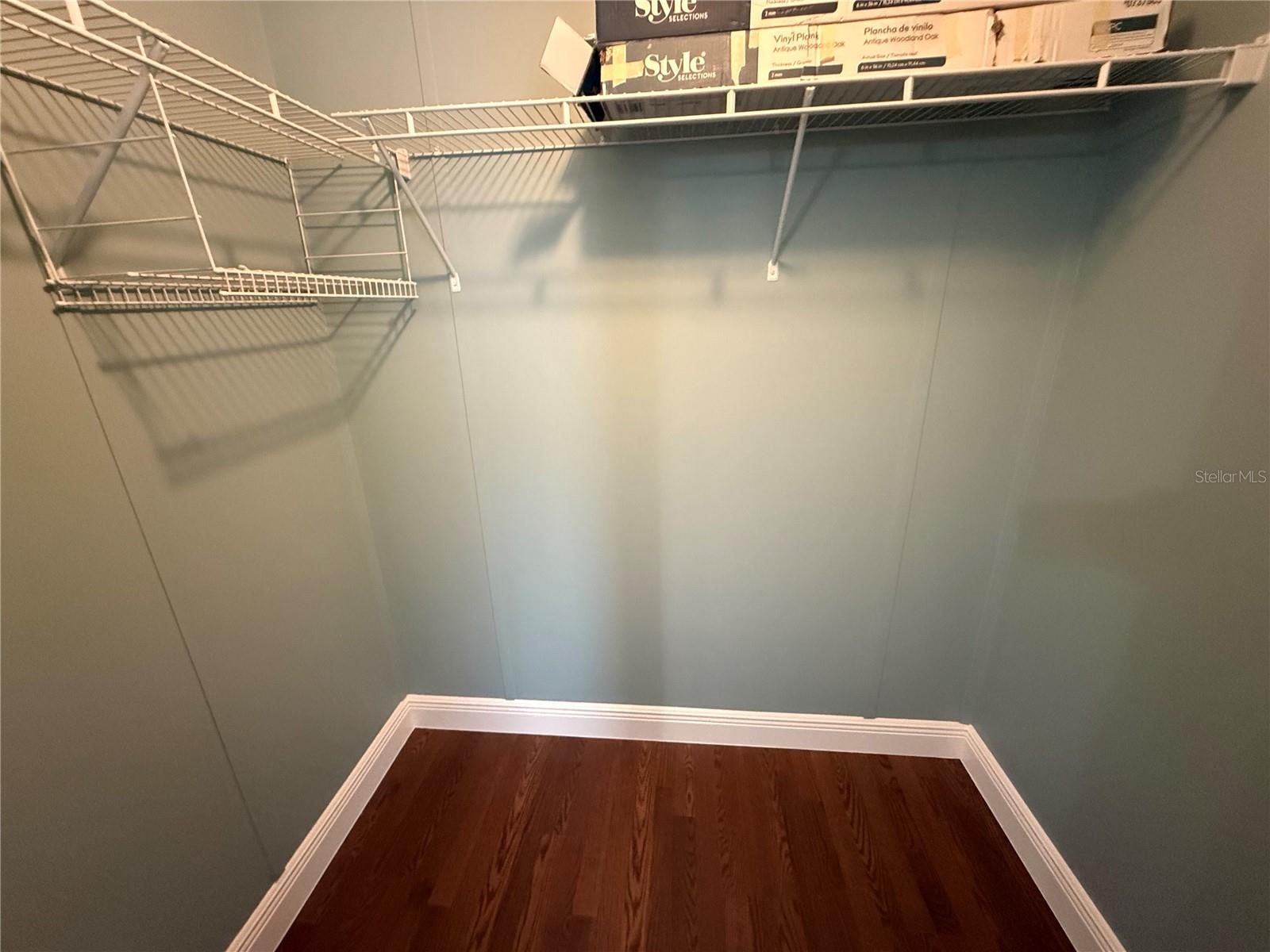 RAYSTEFF COUNTRY CLUB SUB - Residential Lease