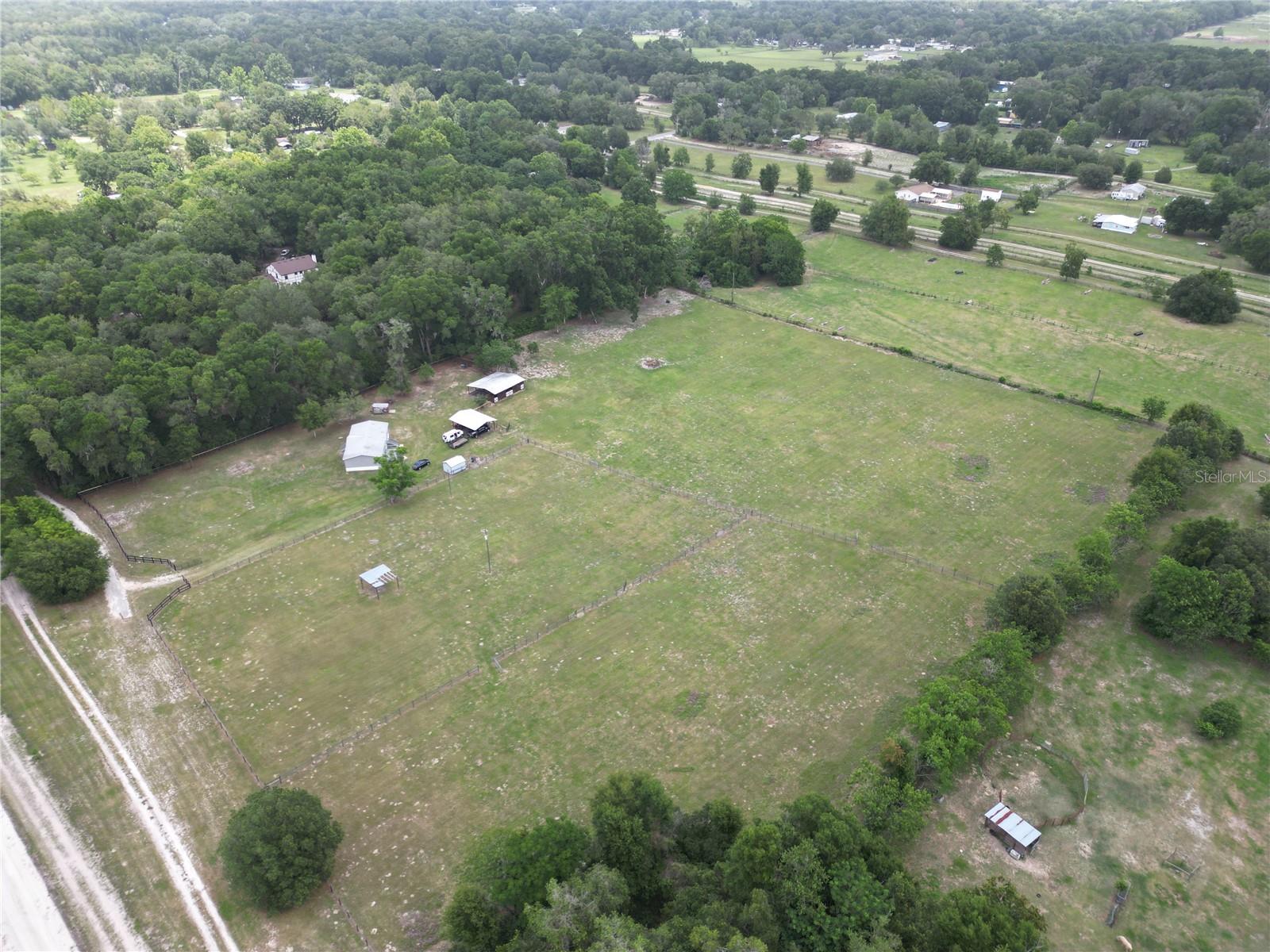 RAYSTEFF COUNTRY CLUB SUB - Residential Lease