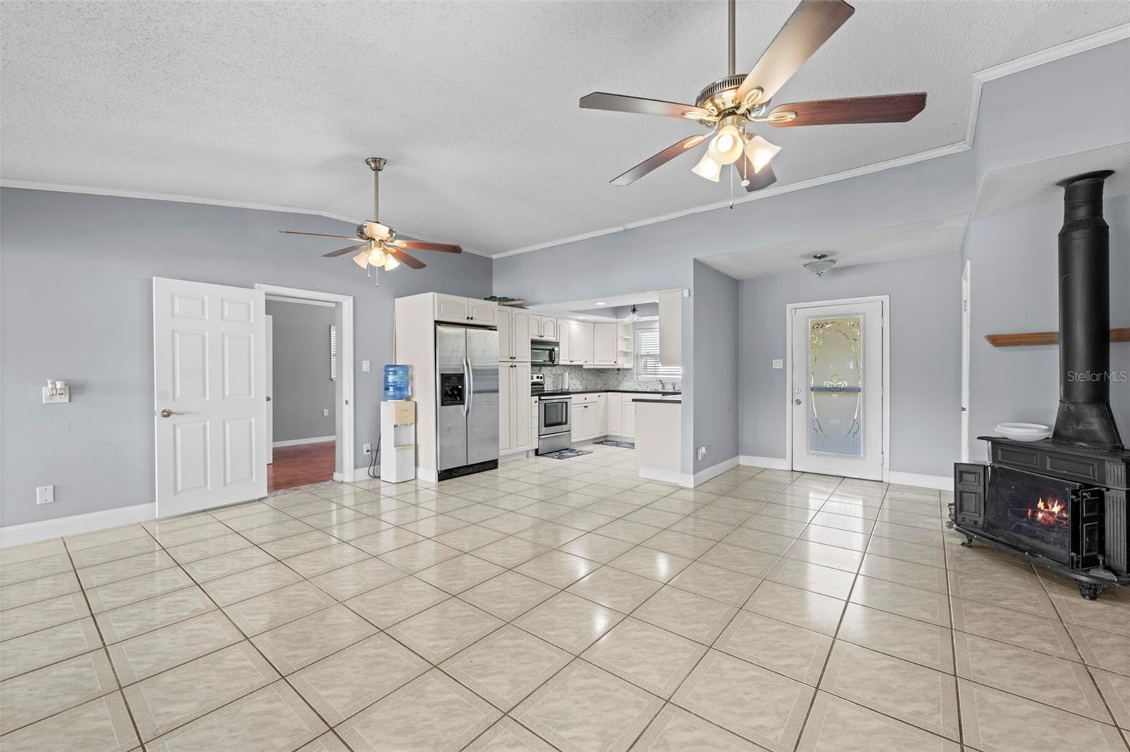 HOLLY LAKE ESTATES - Residential