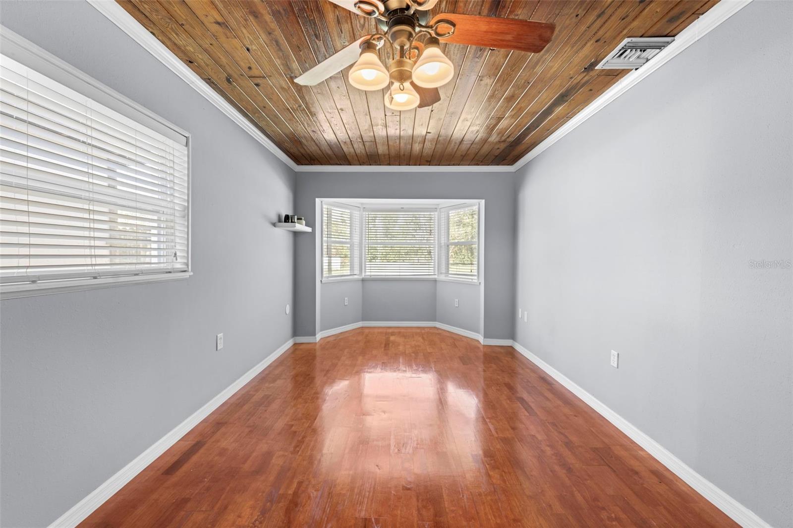 HOLLY LAKE ESTATES - Residential