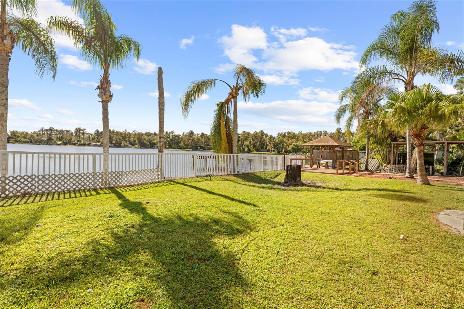 HOLLY LAKE ESTATES - Residential