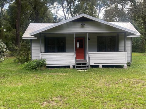 Photo of 3023 SE 13th Place, Gainesville, FL 32641 (MLS # GC535361)