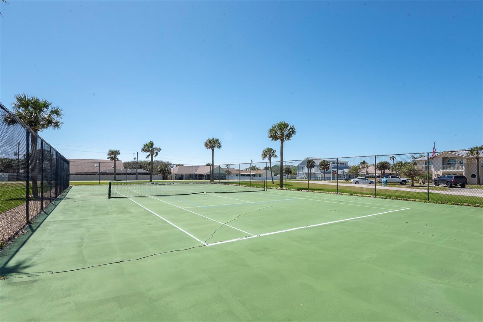 FAIRWIND SHORES CONDO PH 11 - Residential