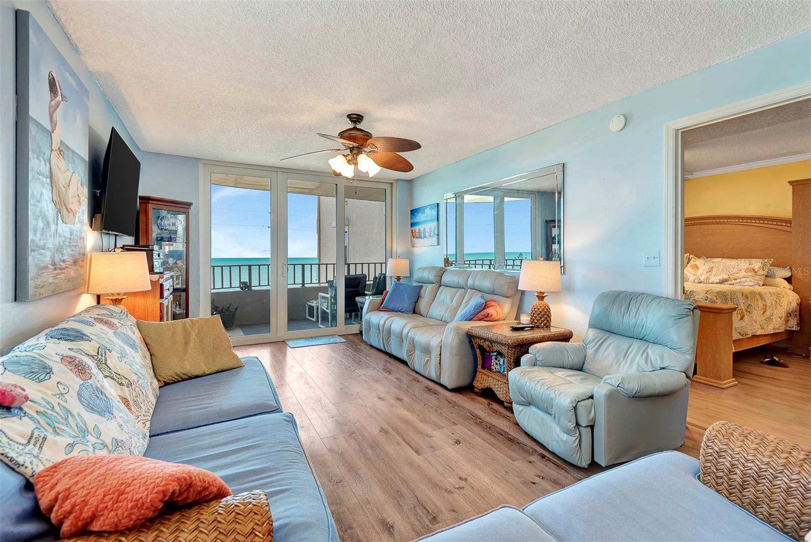 FAIRWIND SHORES CONDO PH 11 - Residential