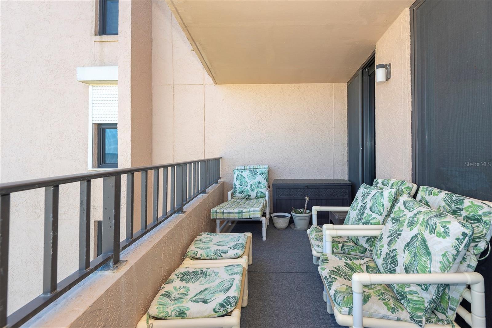 FAIRWIND SHORES CONDO PH 11 - Residential