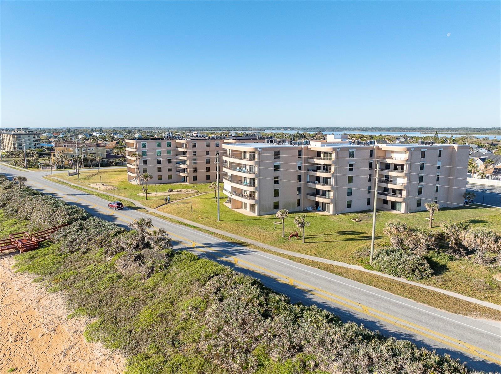 FAIRWIND SHORES CONDO PH 11 - Residential