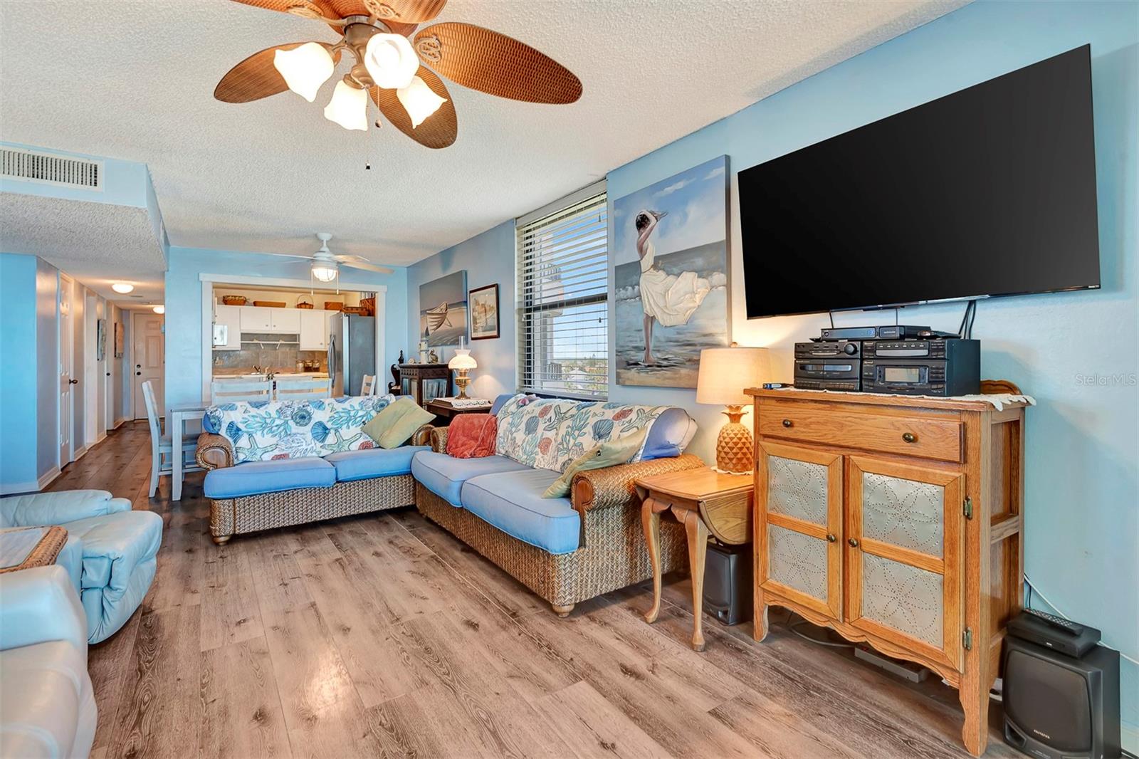 FAIRWIND SHORES CONDO PH 11 - Residential