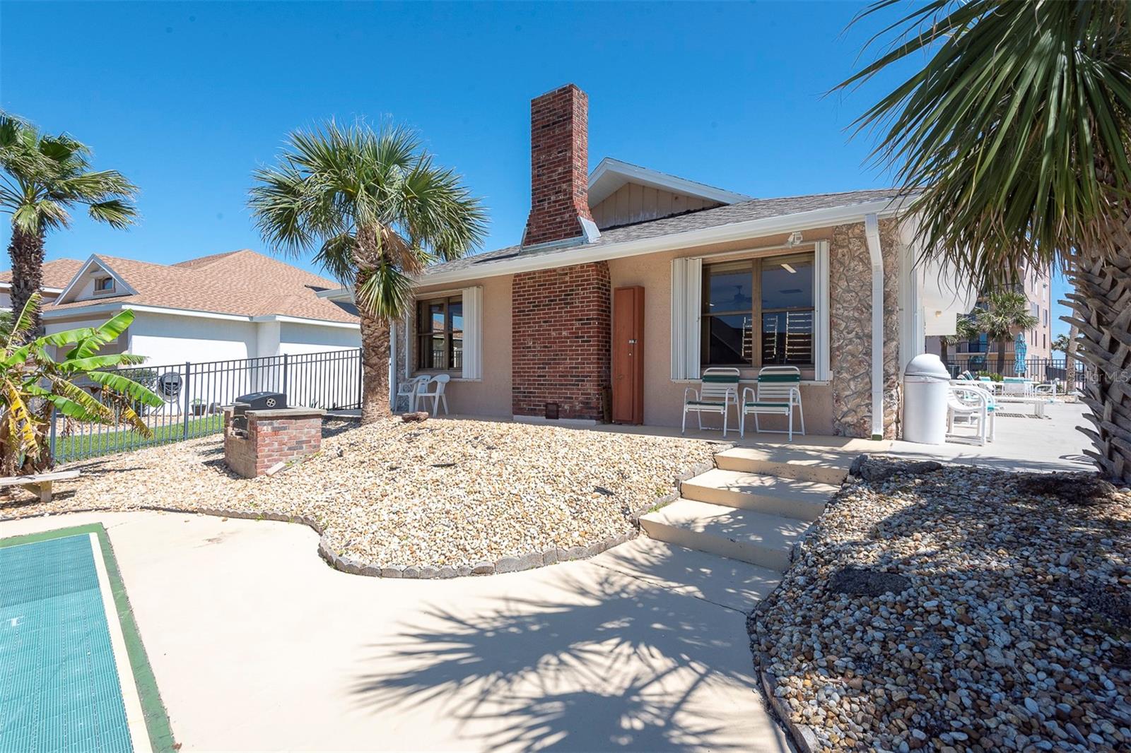 FAIRWIND SHORES CONDO PH 11 - Residential