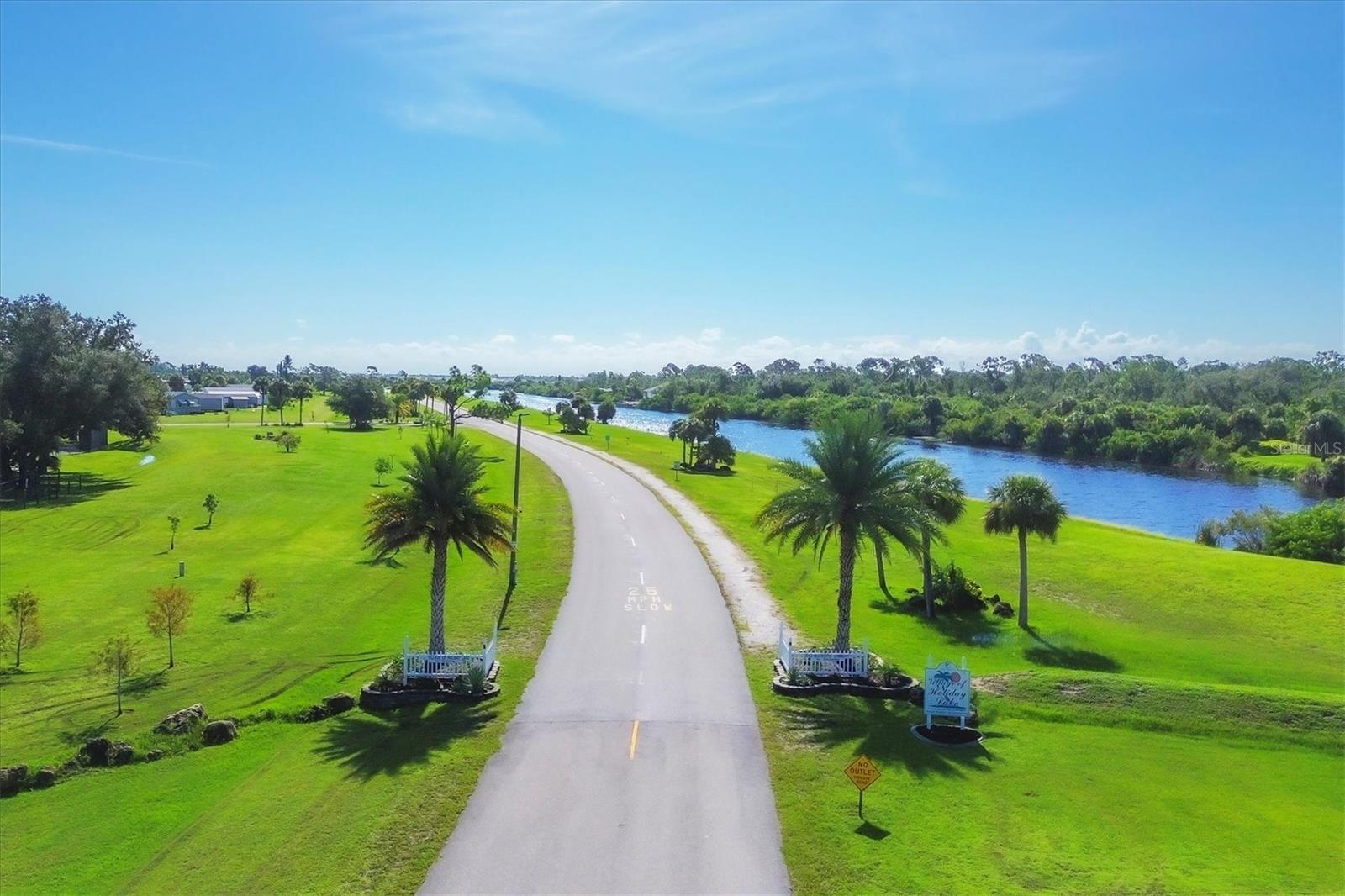 VILLAGE HOLIDAY LAKE - Residential