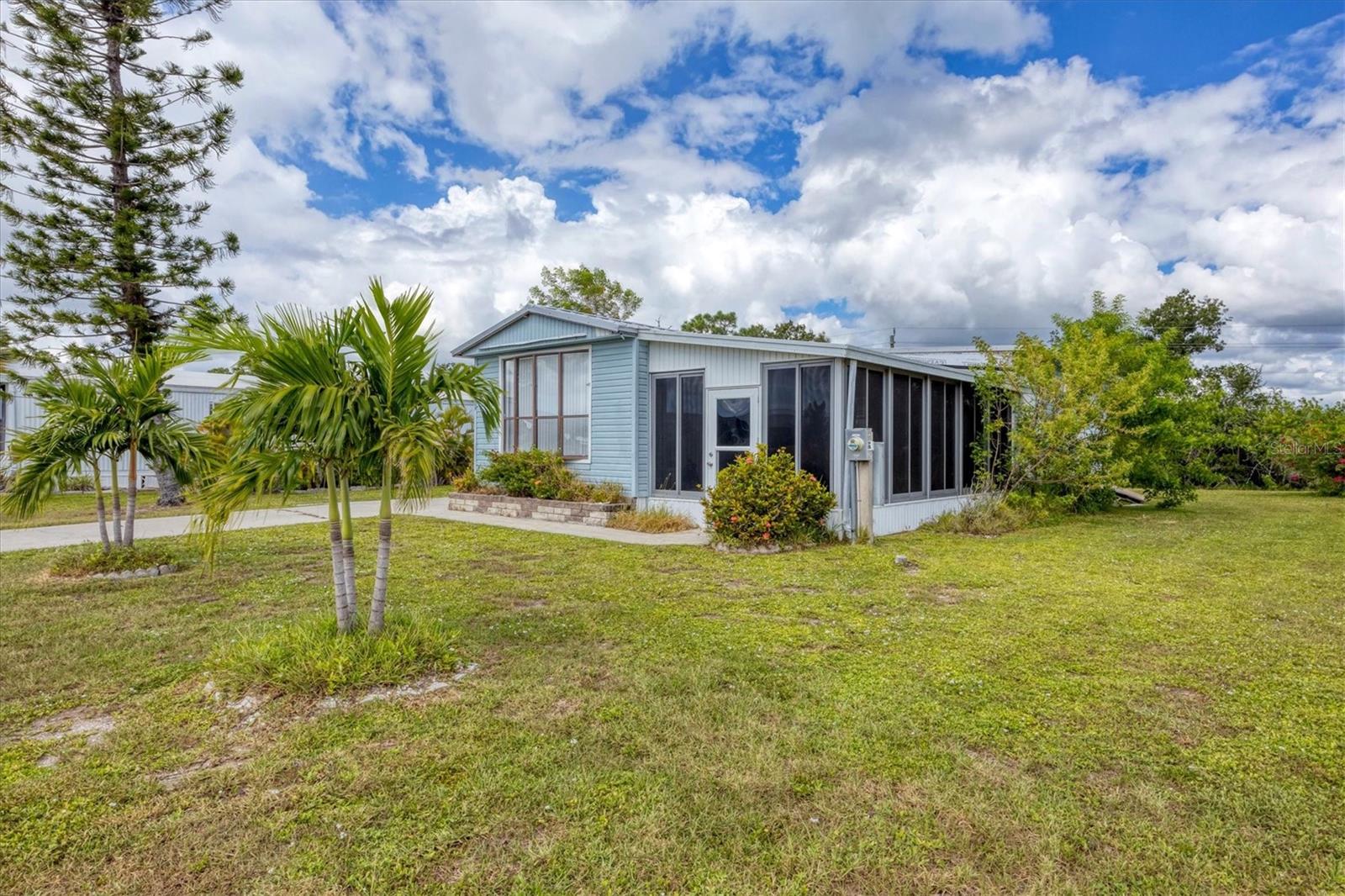 VILLAGE HOLIDAY LAKE - Residential