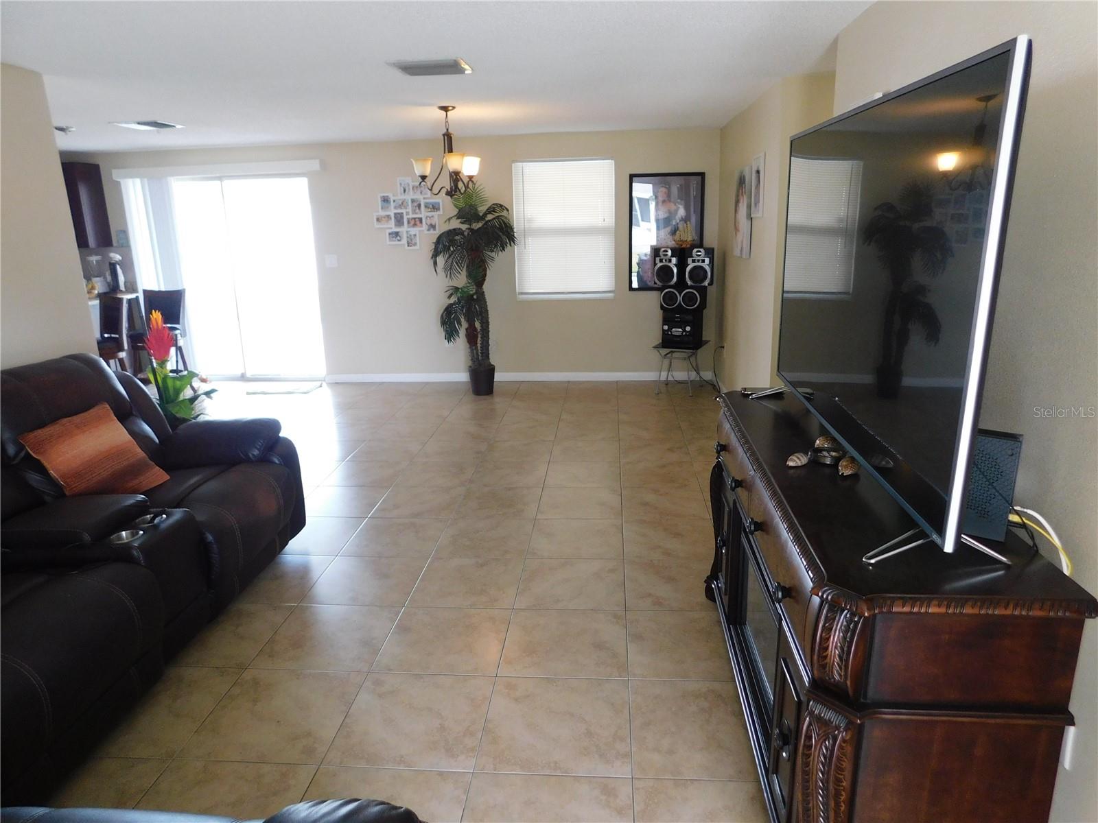 TAHITIAN HOMES - Residential