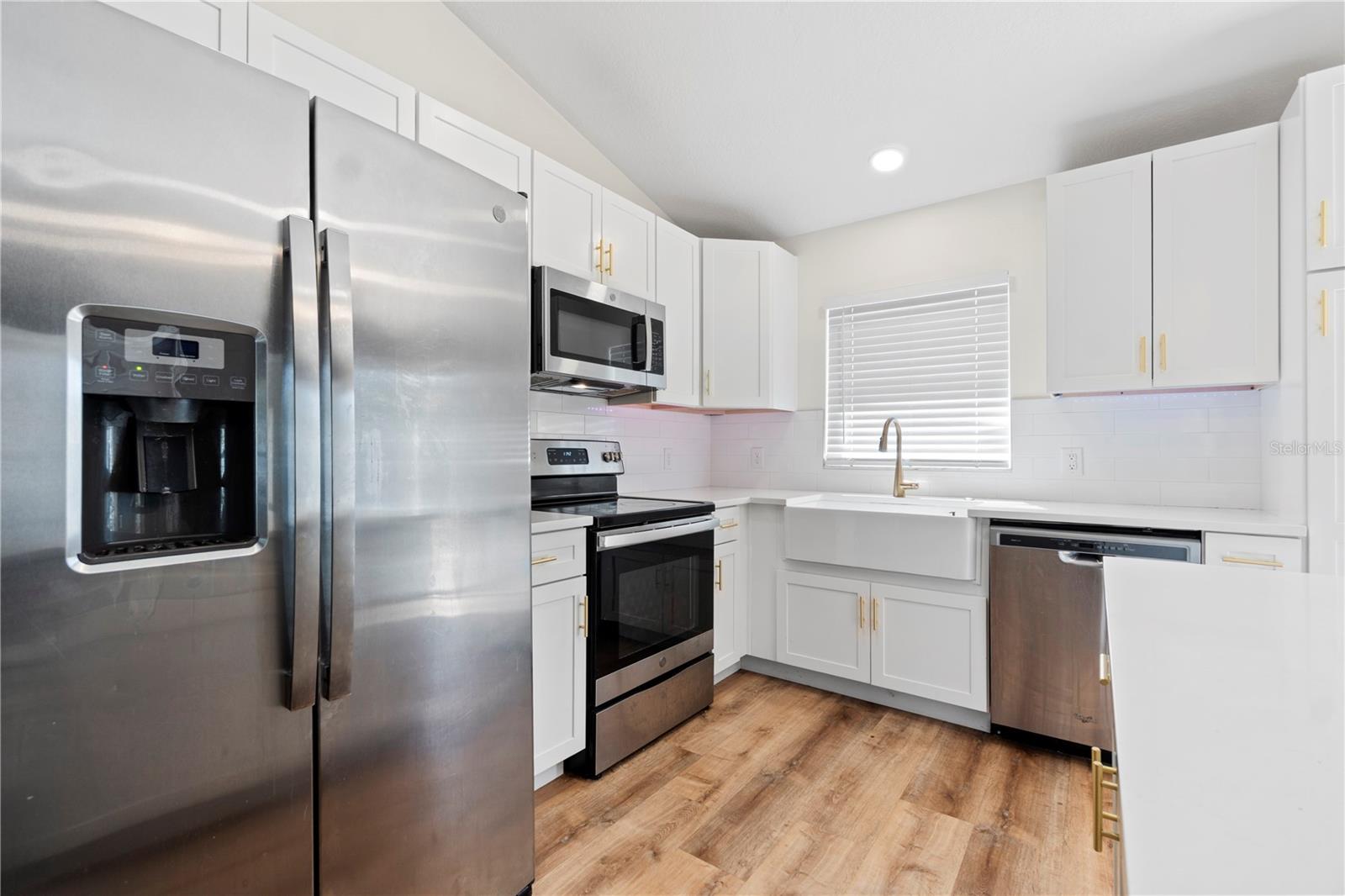 301 E CHESTER STREET