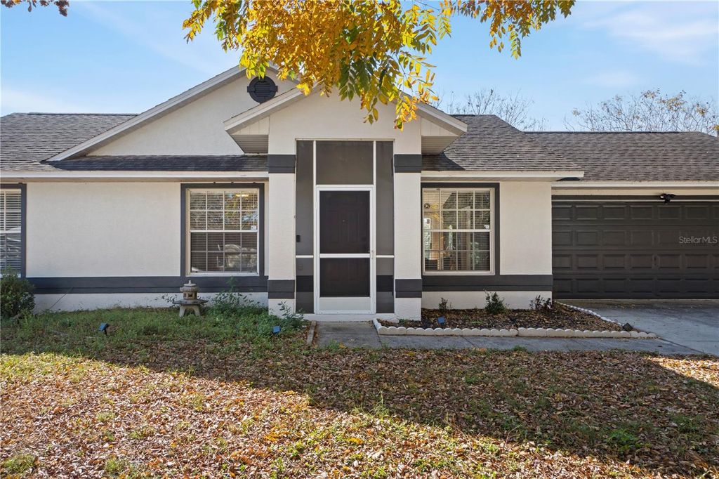 Photo of 301 E Chester Street, Clermont, FL 34715 (MLS # G5107556)