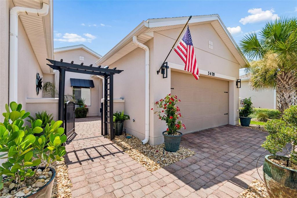 Photo of 3420 Fallbrook Dr, Kissimmee, FL 34759 (MLS # S5152829)