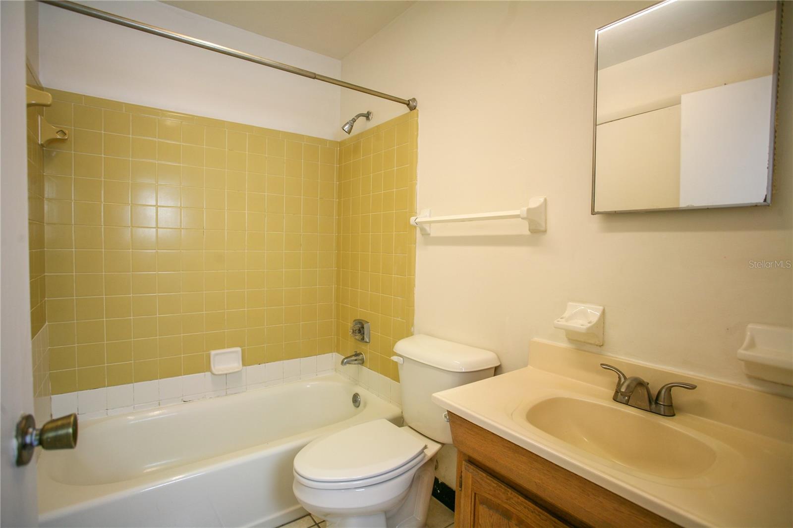 COLSON & BLANDING SUB WESTFIELD - Residential Lease