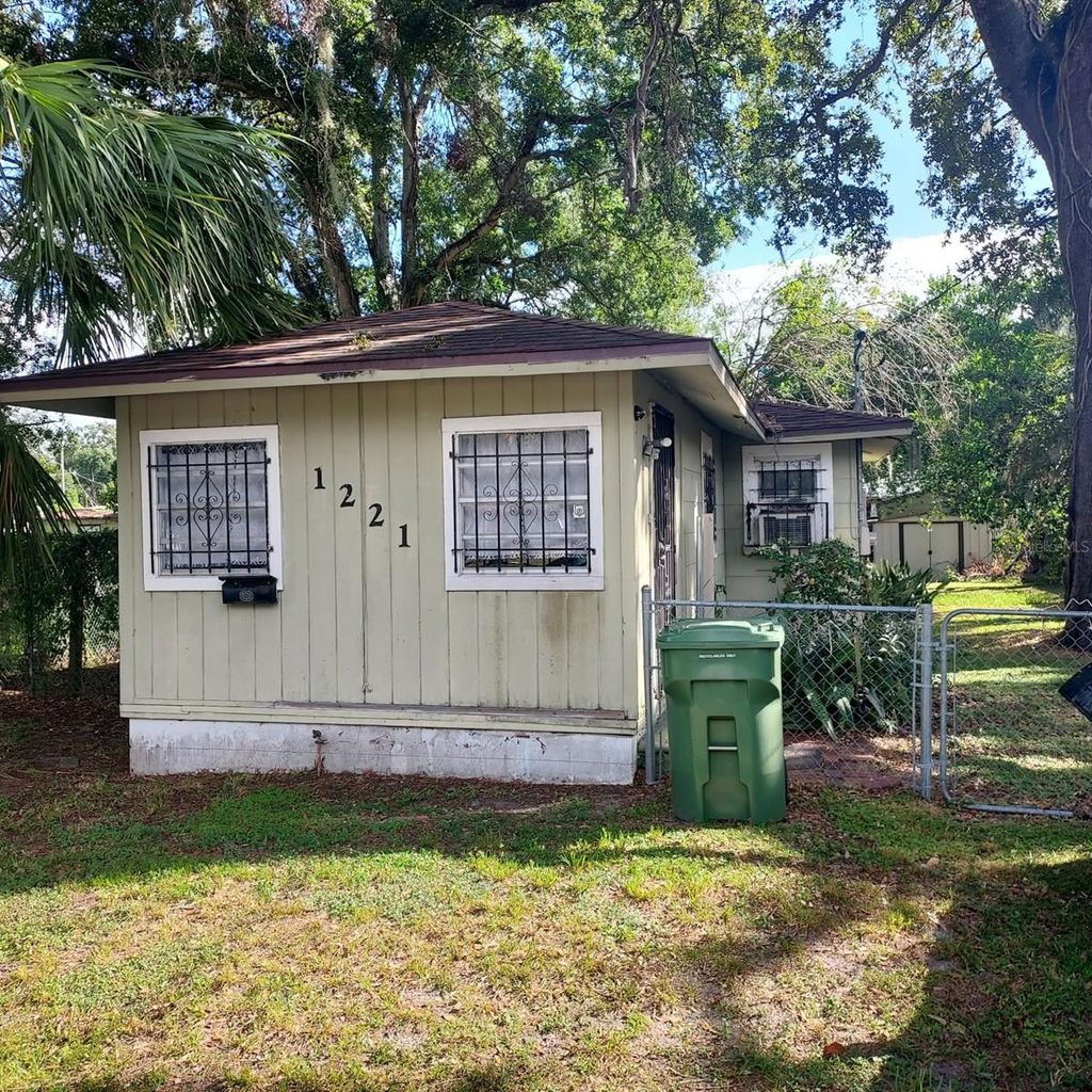 Photo of 1221 E Dr Martin Luther King Jr Boulevard, Tampa, FL 33603 (MLS # TB8435092)