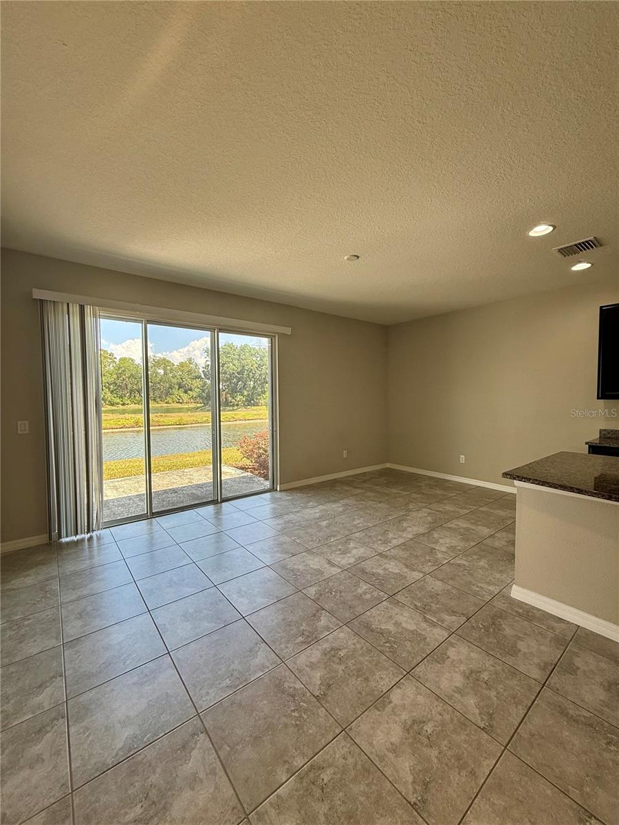 OAK CREEK - Residential Lease