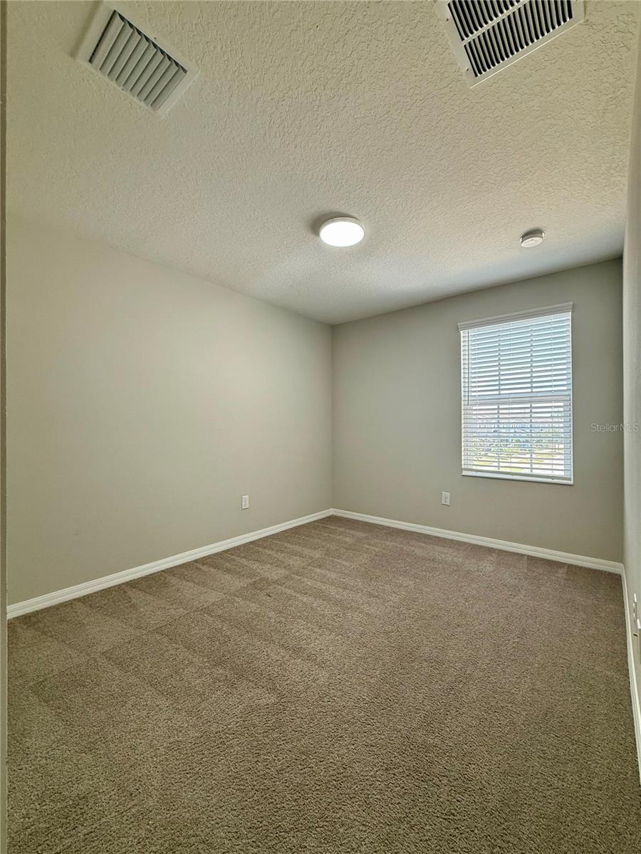 OAK CREEK - Residential Lease