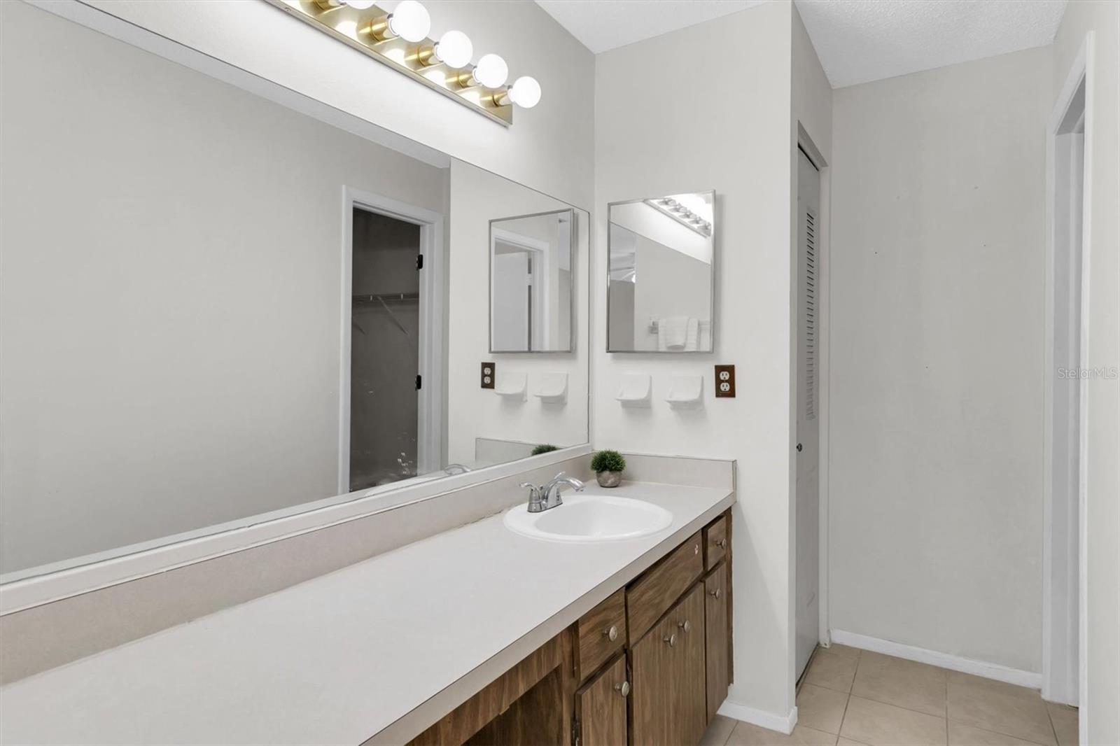 VETERANS VILLAS PH 02 - Residential