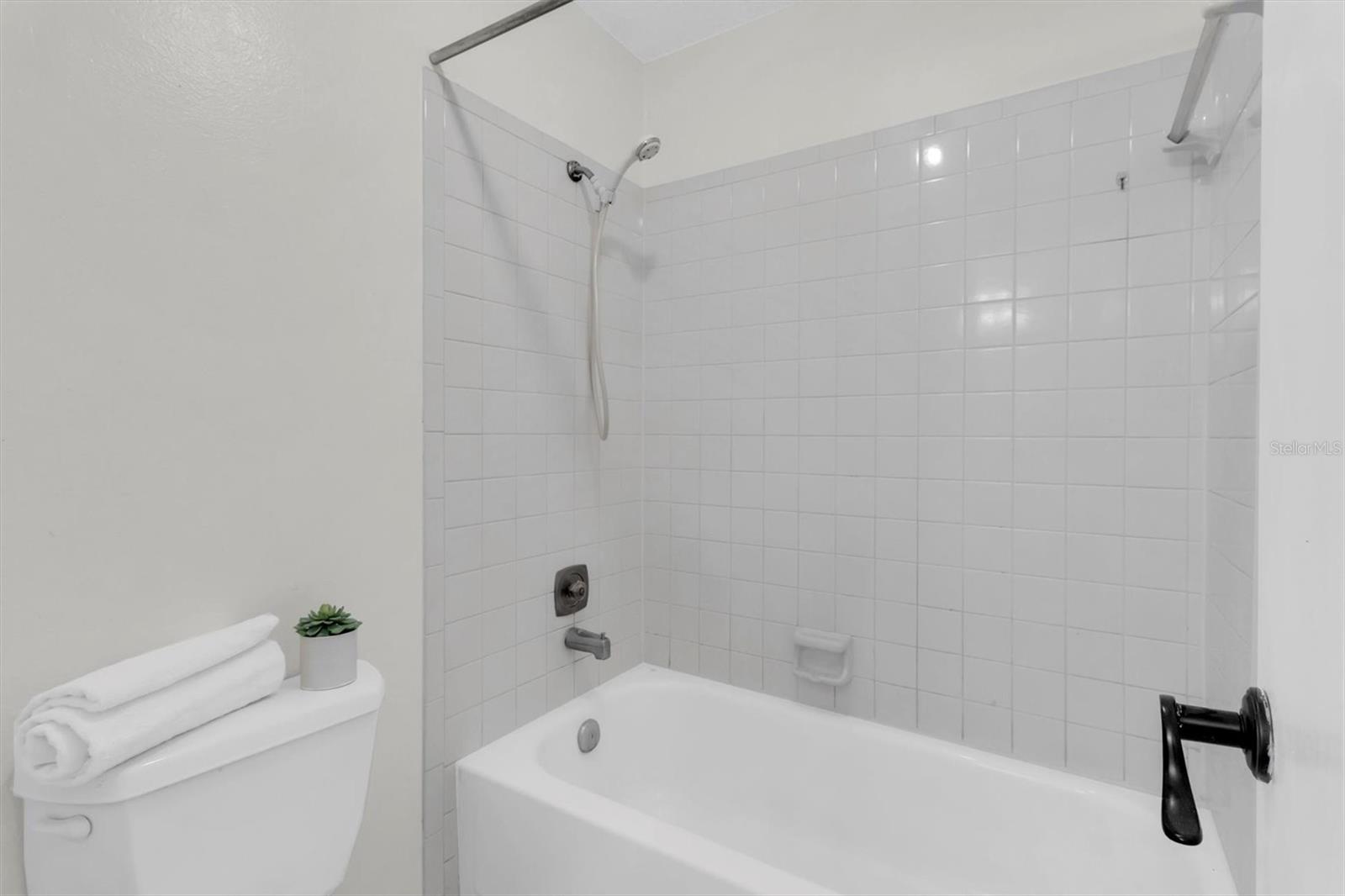 VETERANS VILLAS PH 02 - Residential