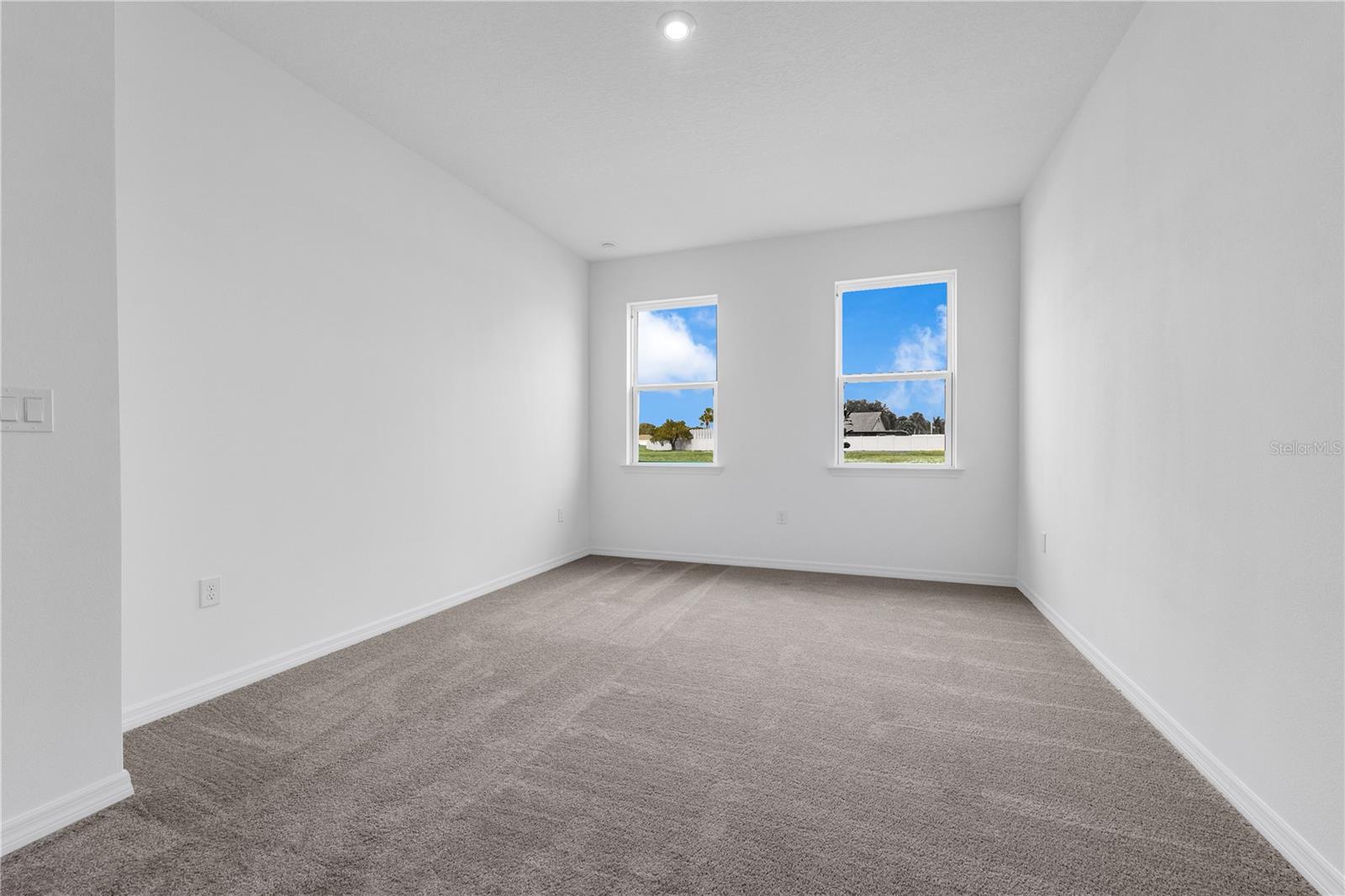 RESERVE AT COUNTRY CLUB LAKES ESTATES - Residential