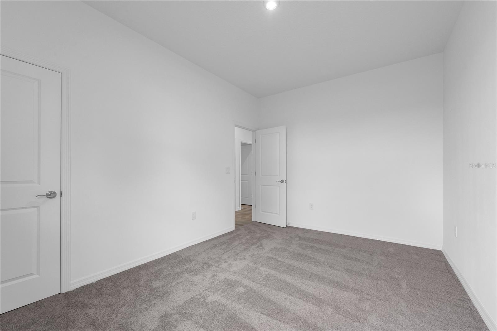 RESERVE AT COUNTRY CLUB LAKES ESTATES - Residential