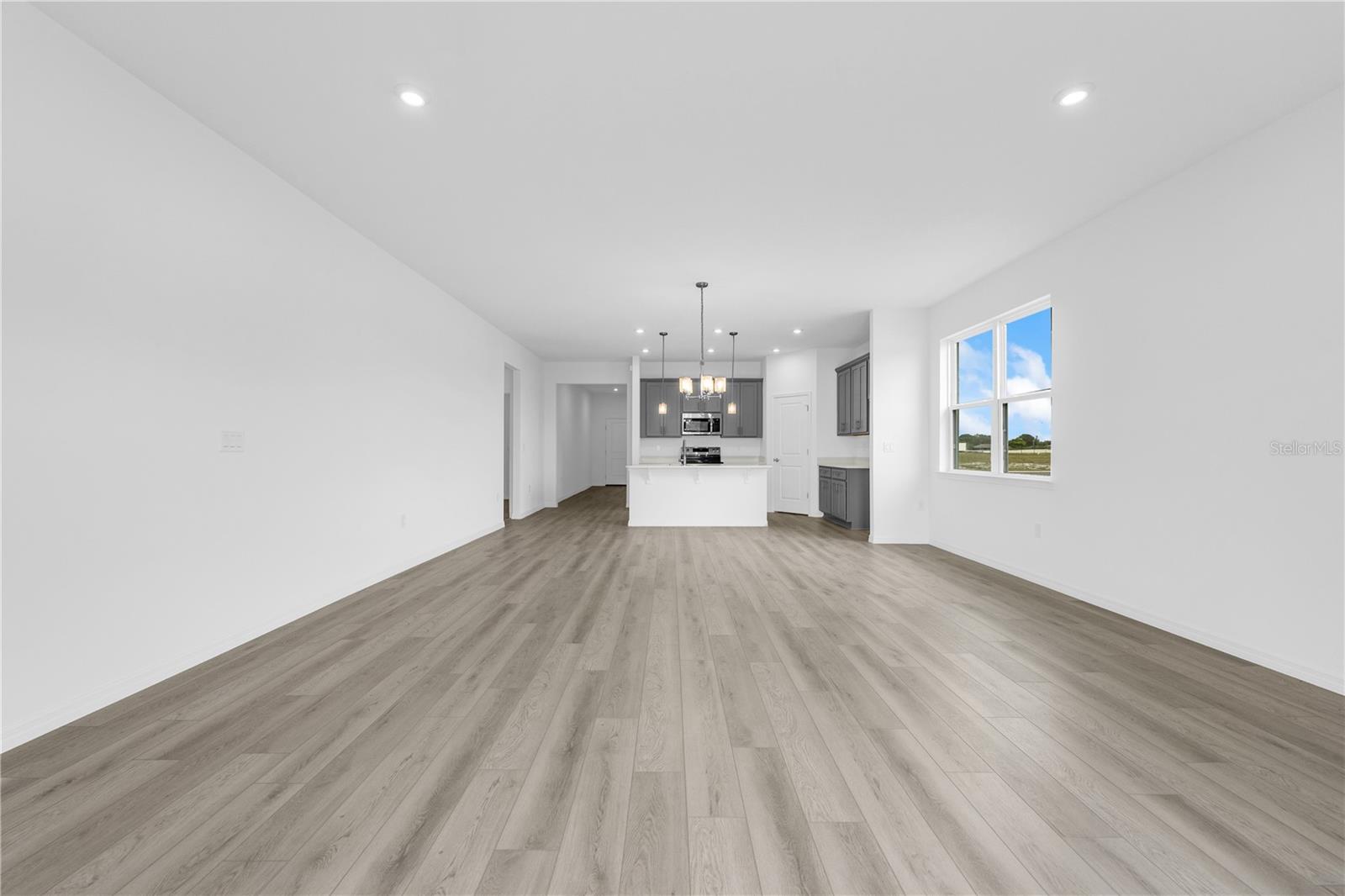 RESERVE AT COUNTRY CLUB LAKES ESTATES - Residential