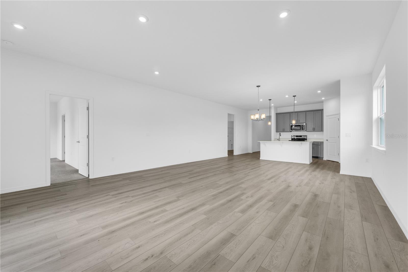 RESERVE AT COUNTRY CLUB LAKES ESTATES - Residential