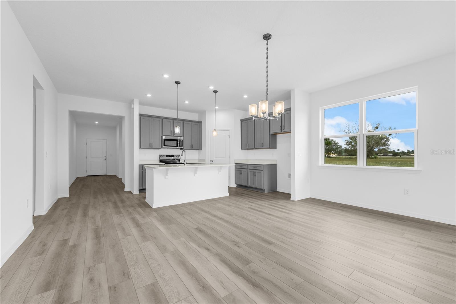 RESERVE AT COUNTRY CLUB LAKES ESTATES - Residential