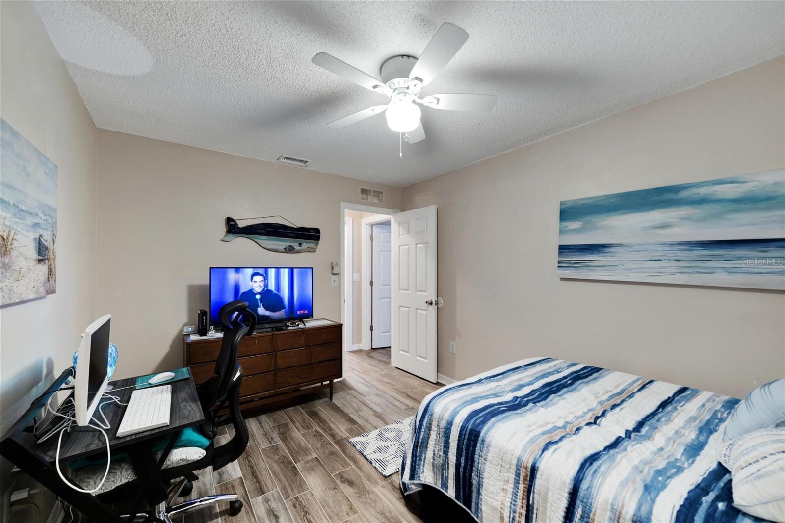 BEACON GROVES UNIT VI - Residential