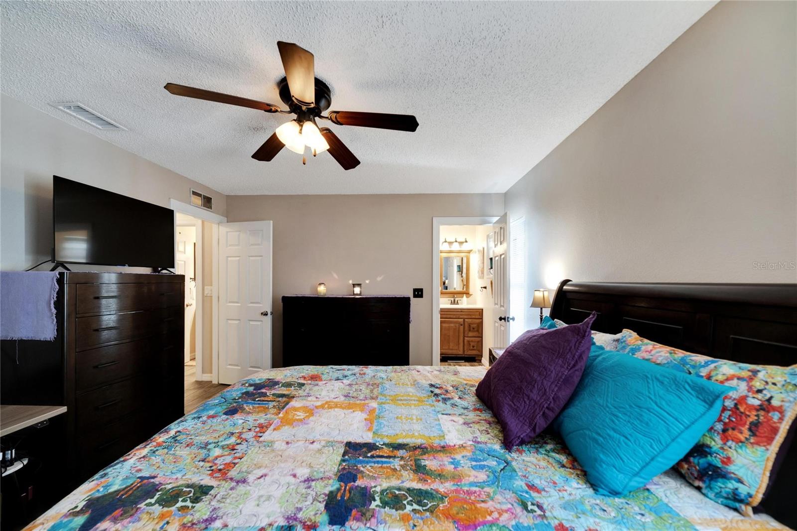 BEACON GROVES UNIT VI - Residential