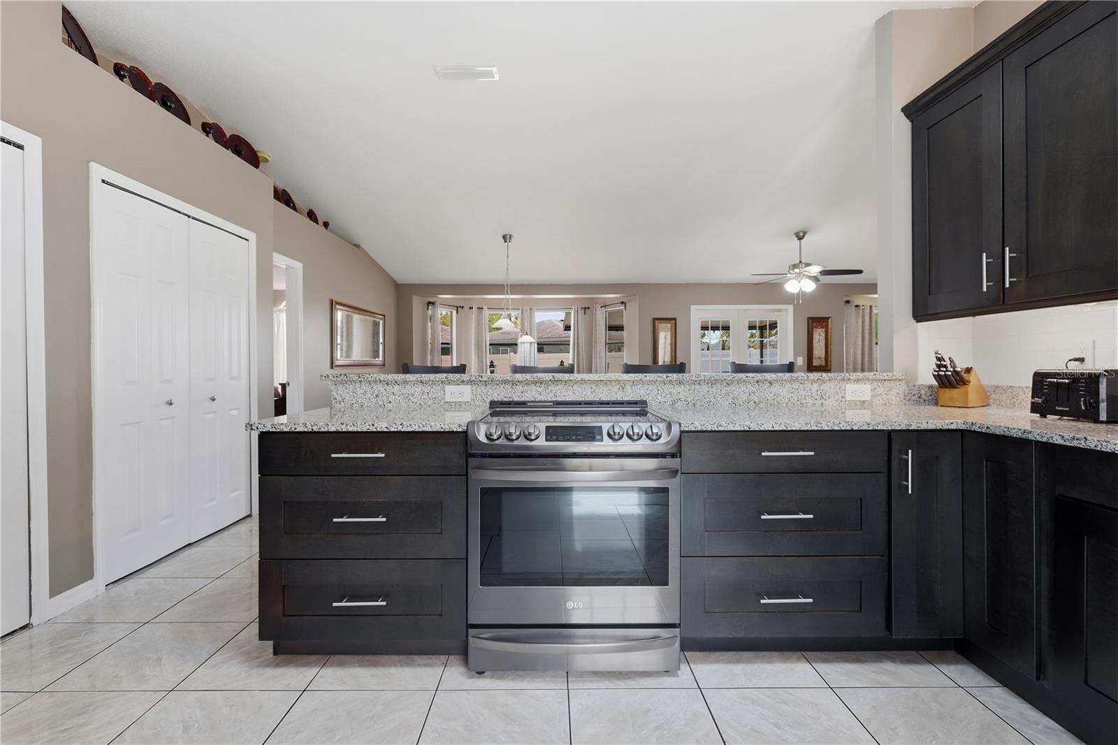 DELTONA LAKES UNIT 09 - Residential