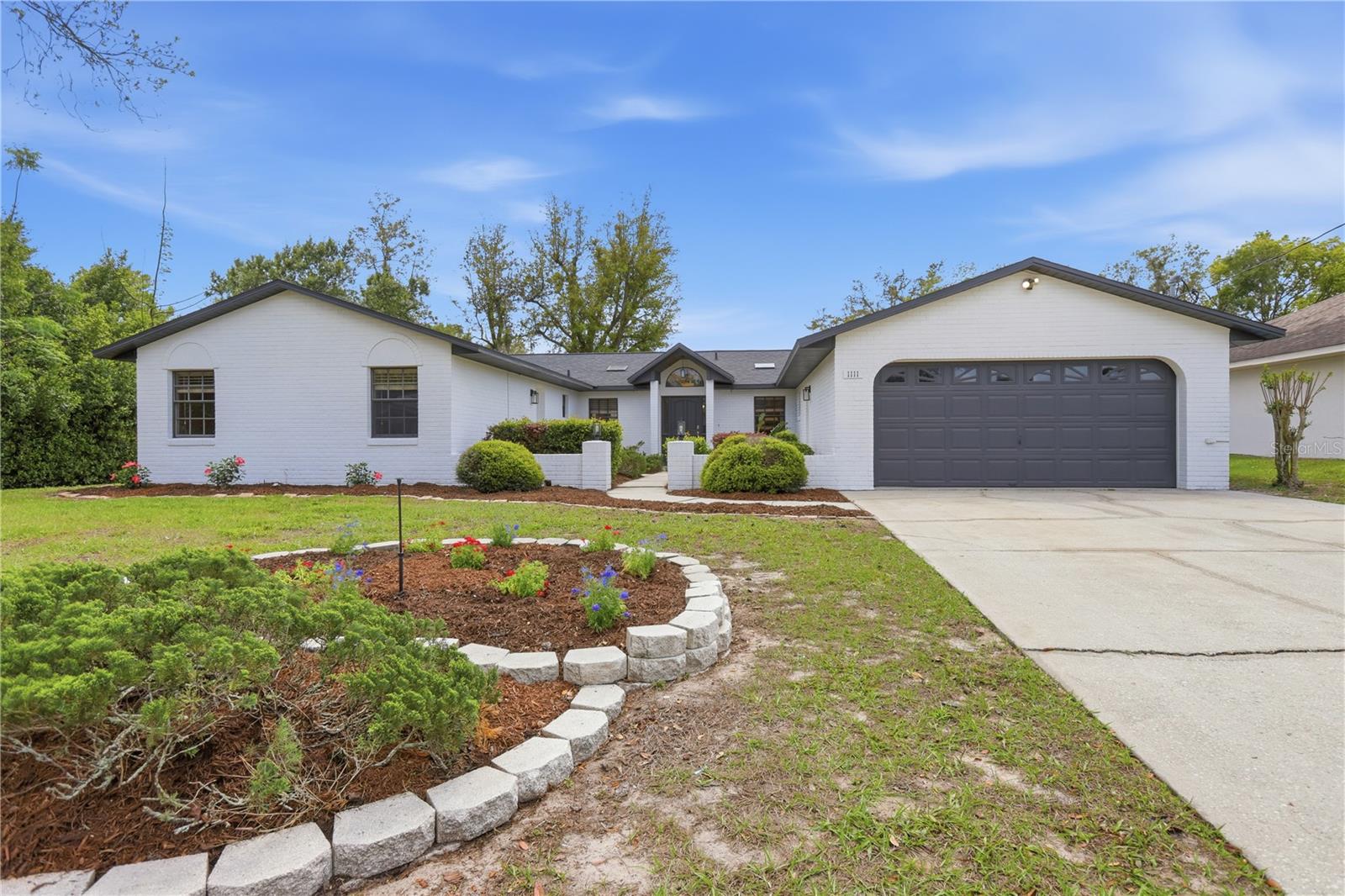 DELTONA LAKES UNIT 09 - Residential