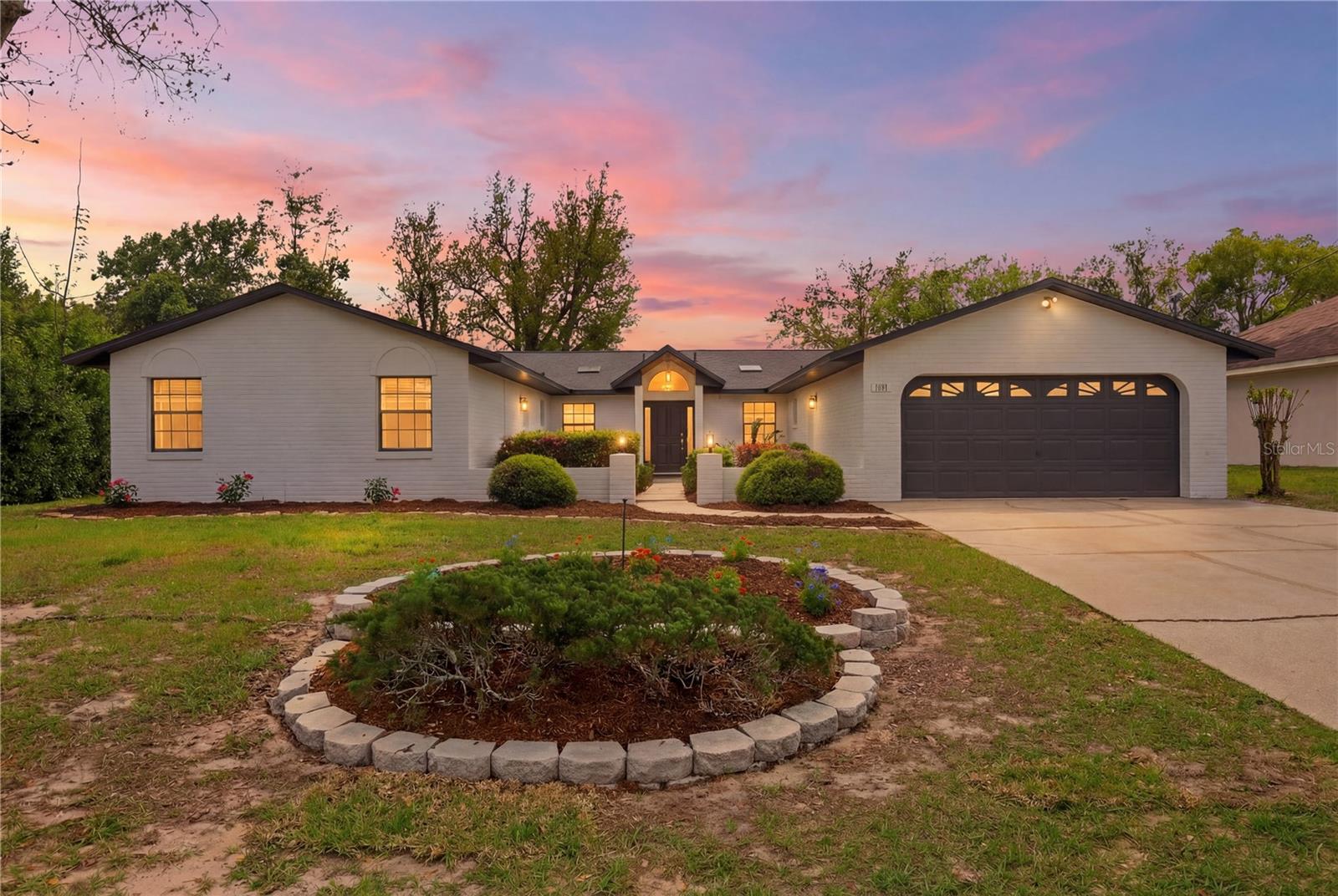 DELTONA LAKES UNIT 09 - Residential