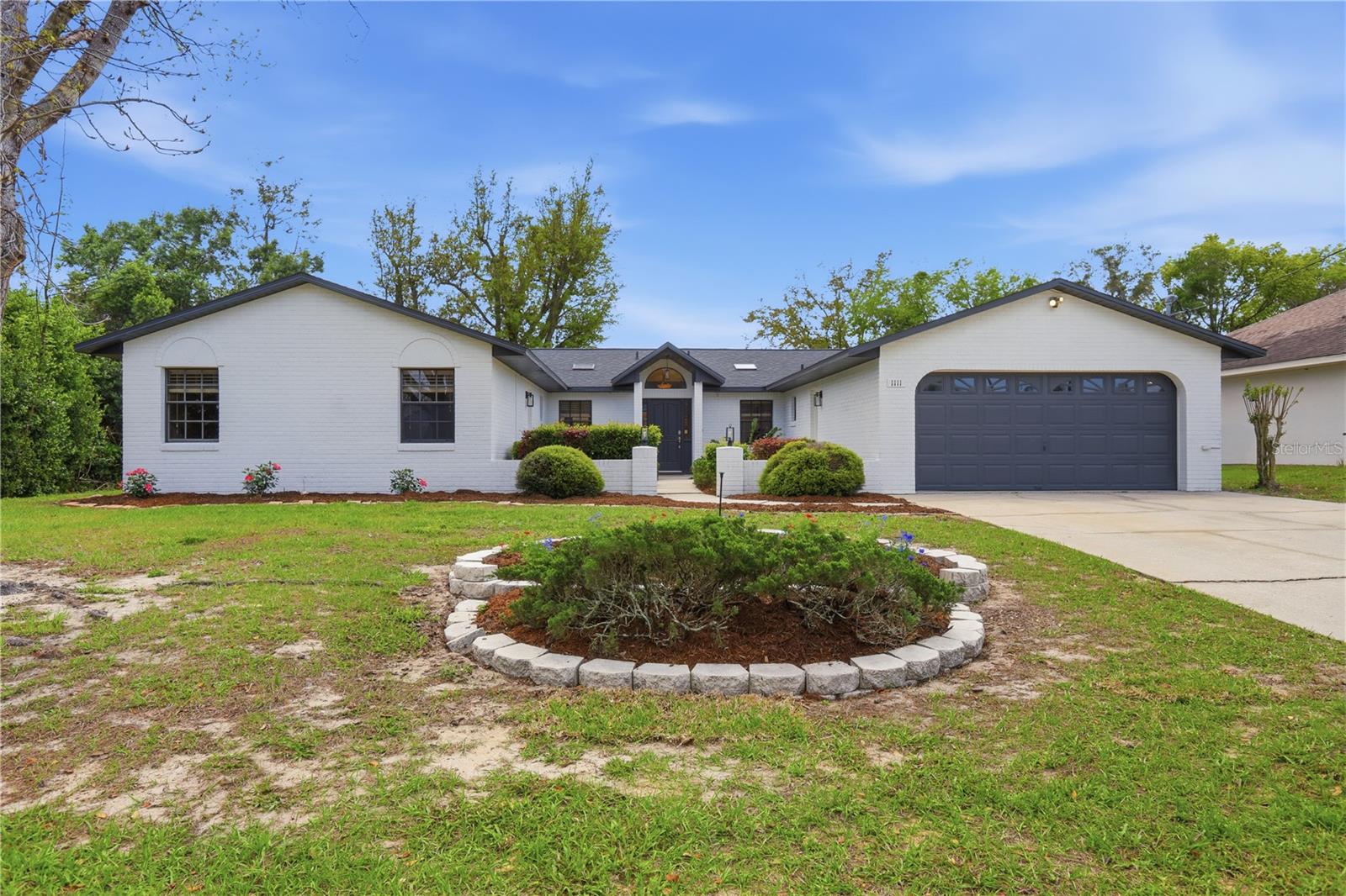 DELTONA LAKES UNIT 09 - Residential