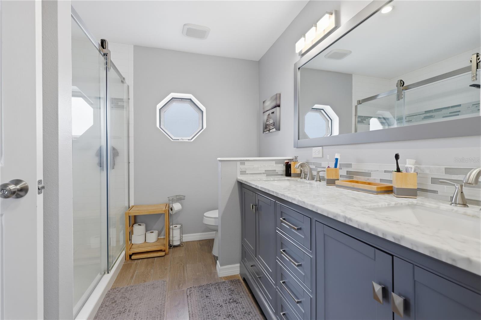 DELTONA LAKES UNIT 09 - Residential