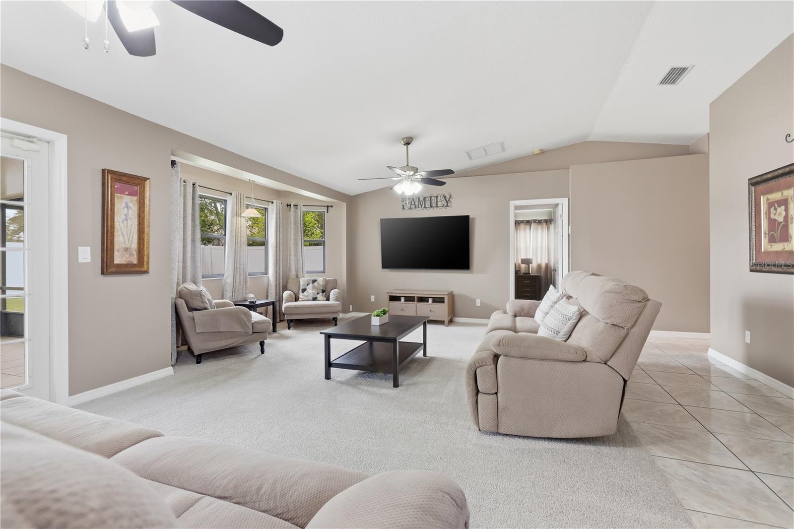 DELTONA LAKES UNIT 09 - Residential