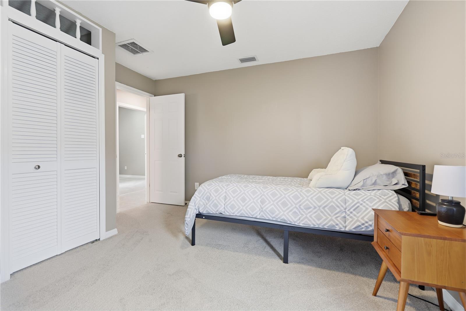 DELTONA LAKES UNIT 09 - Residential