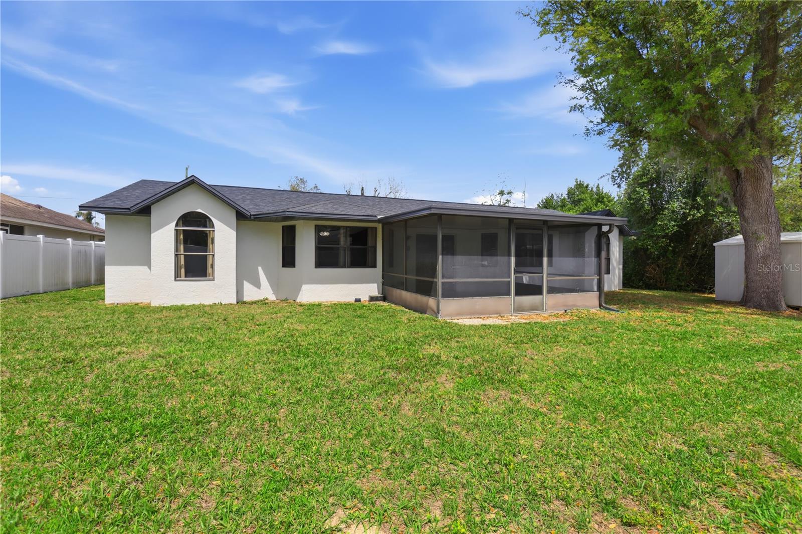 DELTONA LAKES UNIT 09 - Residential