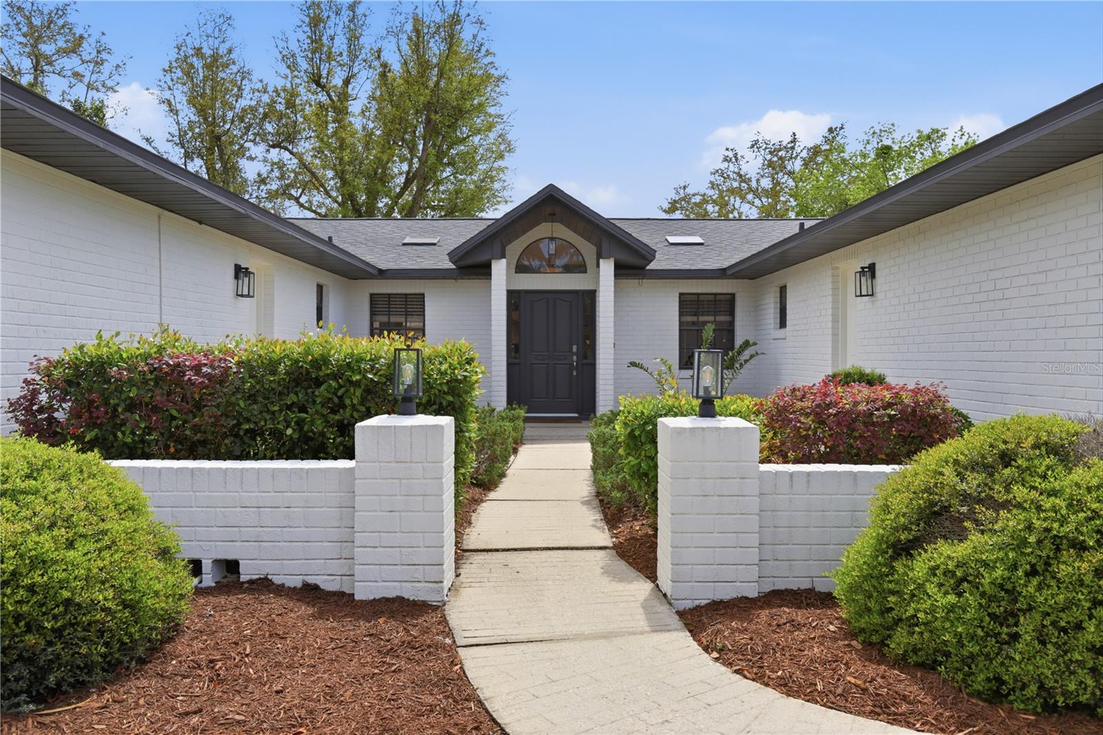 DELTONA LAKES UNIT 09 - Residential