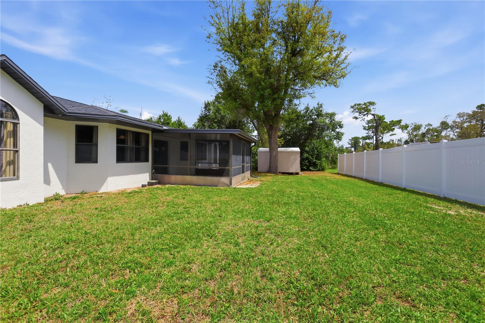 DELTONA LAKES UNIT 09 - Residential