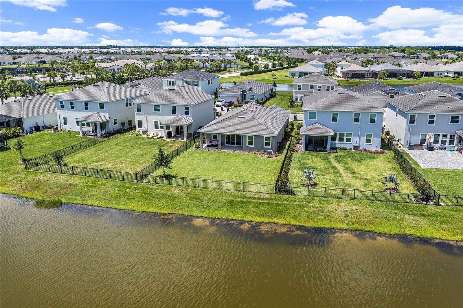 STAR FARMS AT LAKEWOOD RANCH - Residential