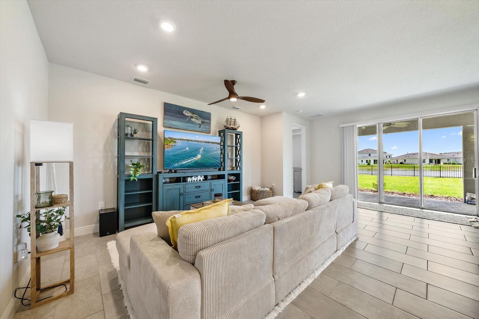 STAR FARMS AT LAKEWOOD RANCH - Residential