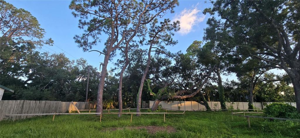 Photo of 0 Sunshine Avenue #0076070033, Sarasota, FL 34231 (MLS # A4664976)