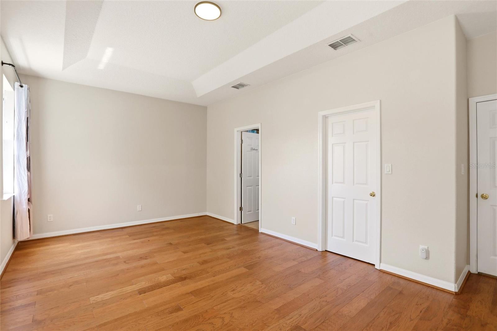 EMERALD RDG H - Residential