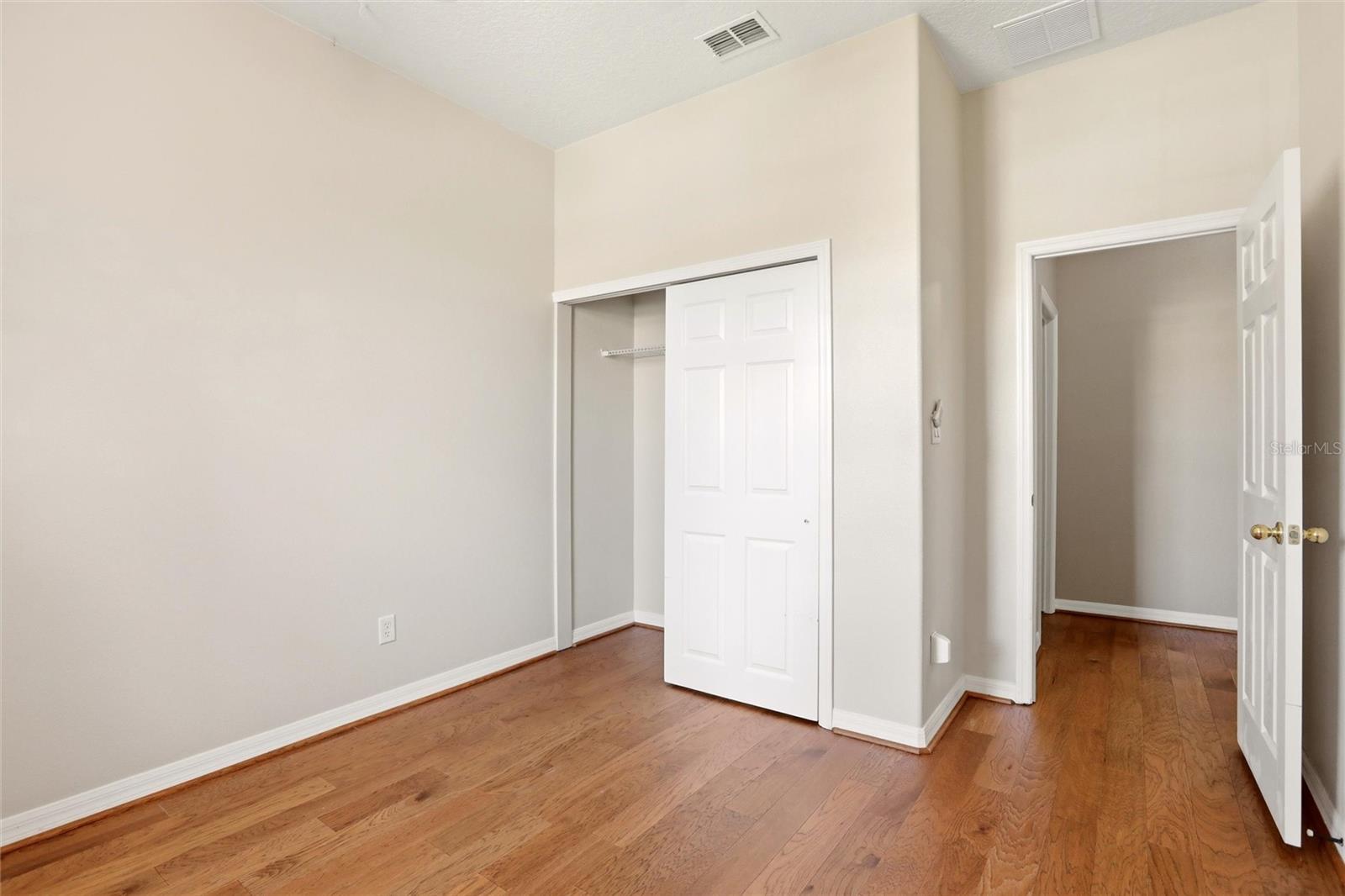 EMERALD RDG H - Residential