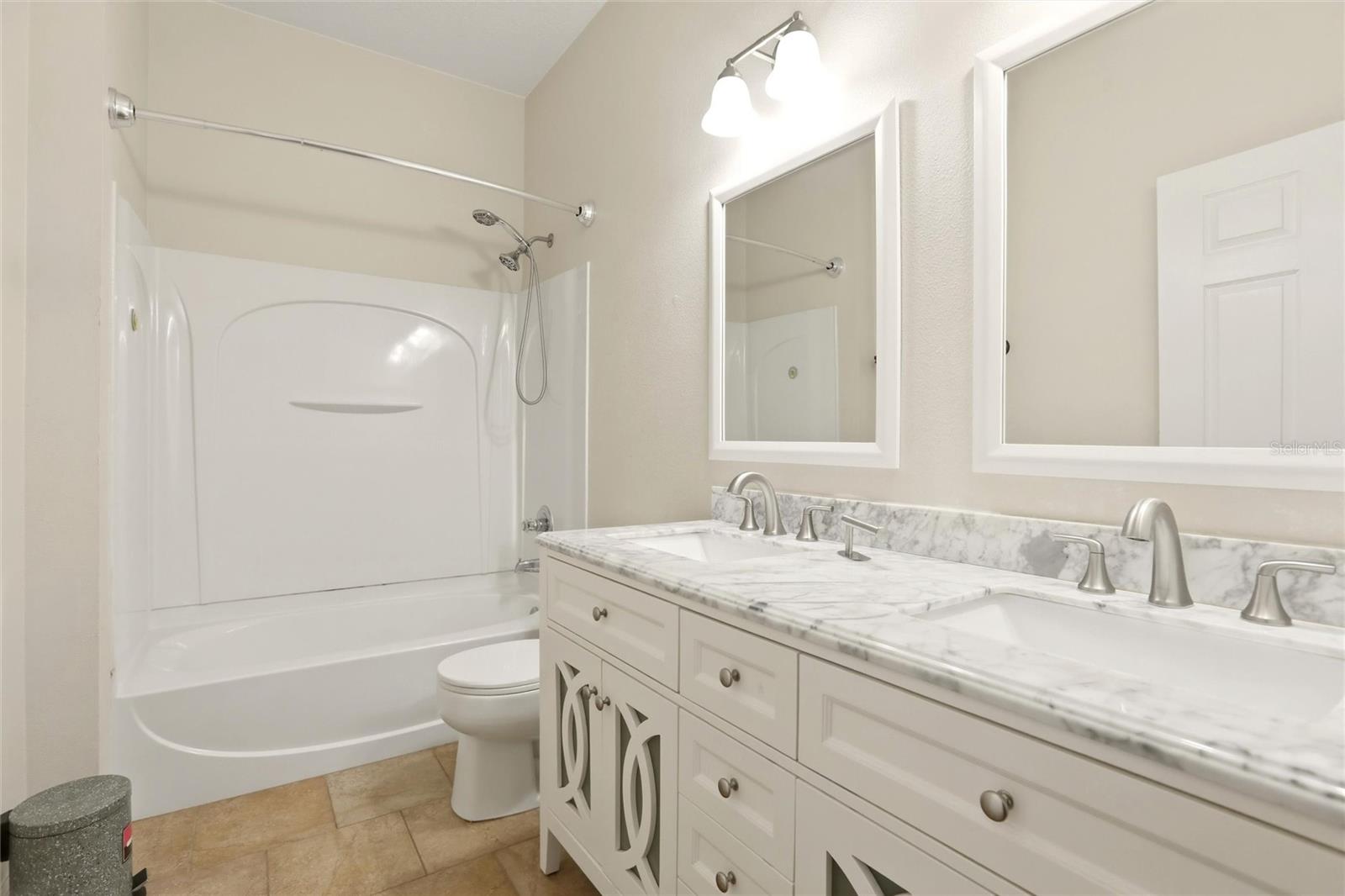EMERALD RDG H - Residential