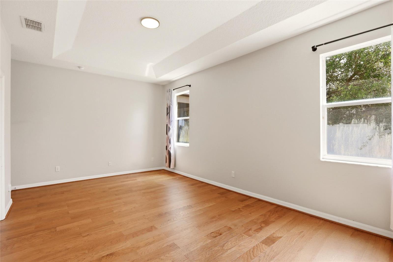 EMERALD RDG H - Residential
