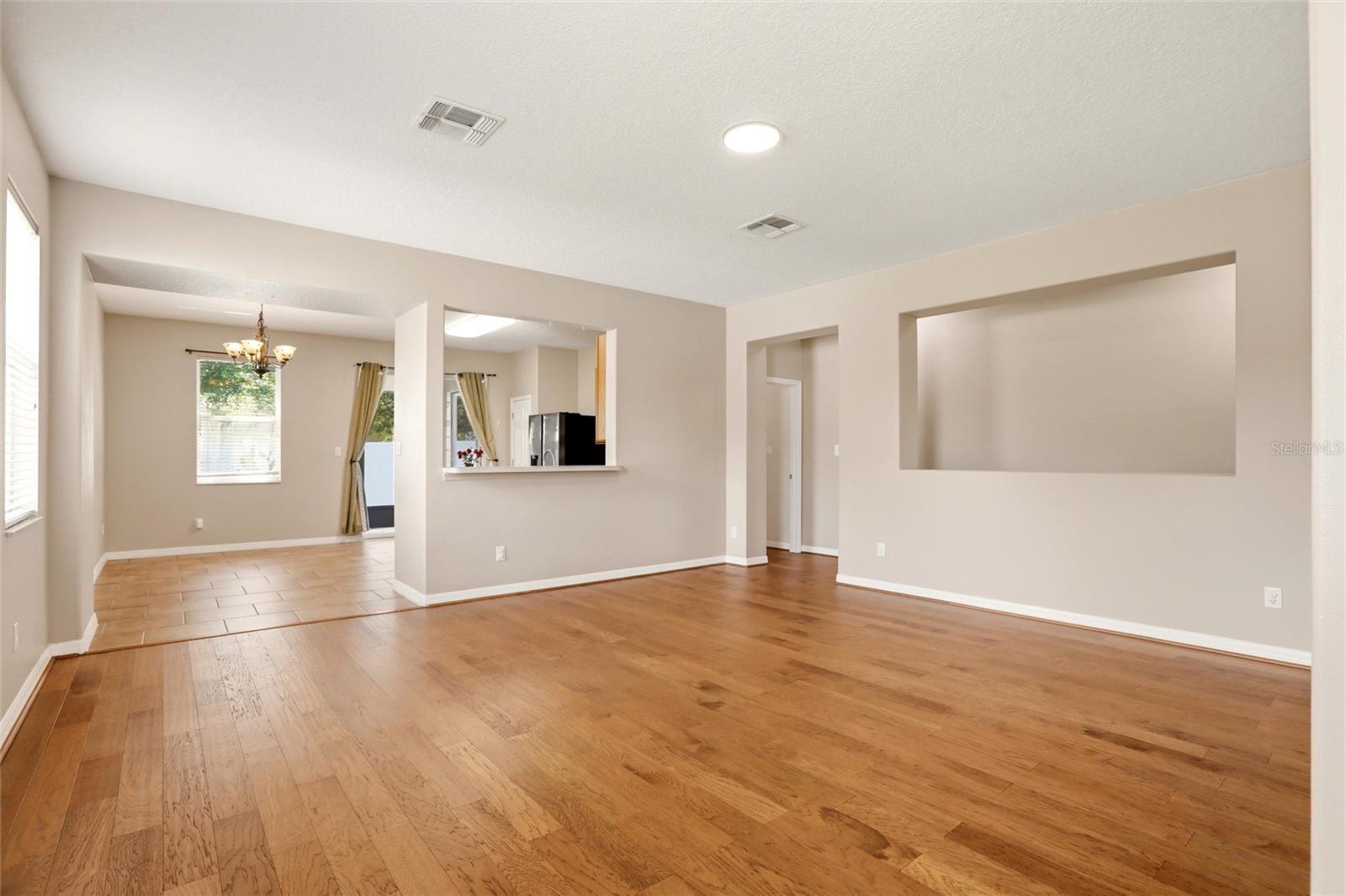 EMERALD RDG H - Residential