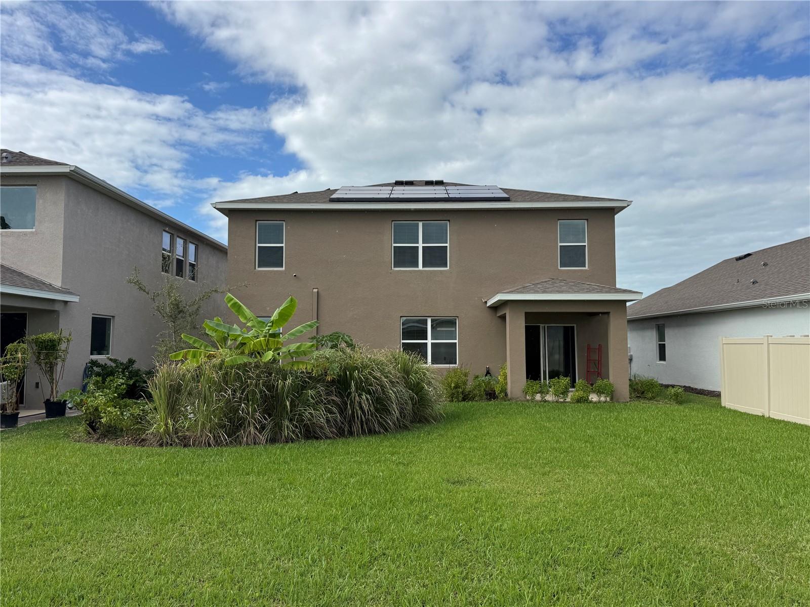 PROMENADE ESTATES PH I - Residential Lease